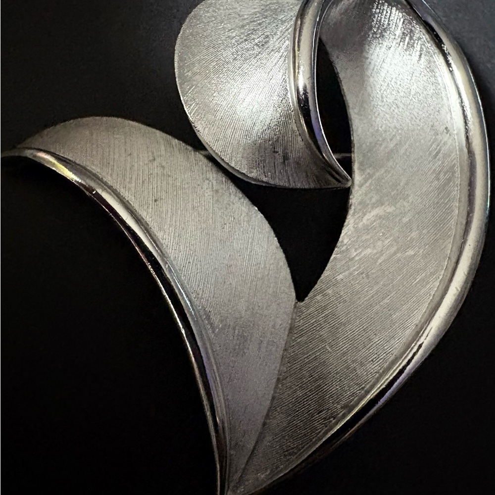 TRIFARI Elegant Silver Leaf Brooch
